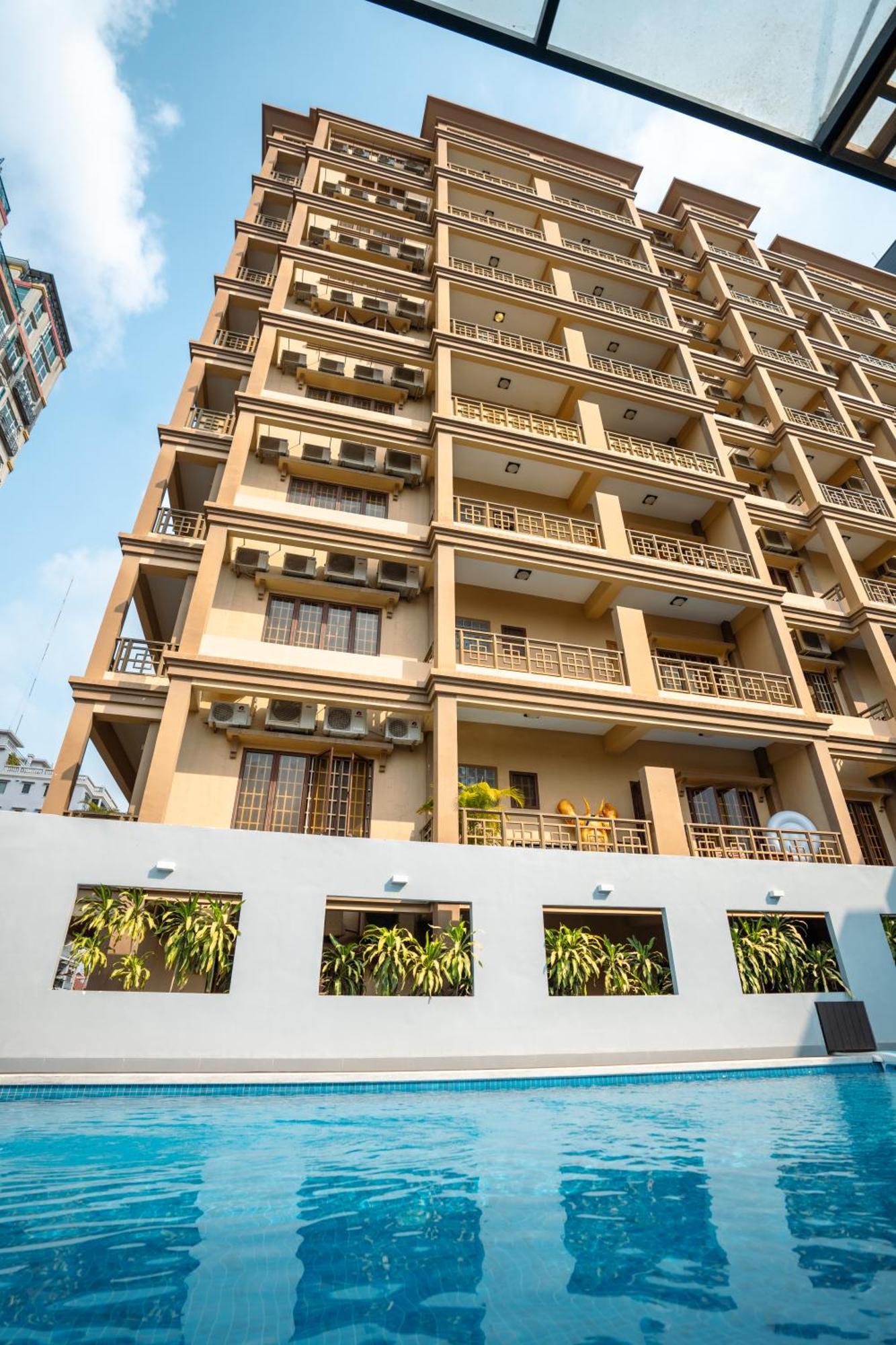 Hamptons Apartments Phnom Penh Esterno foto