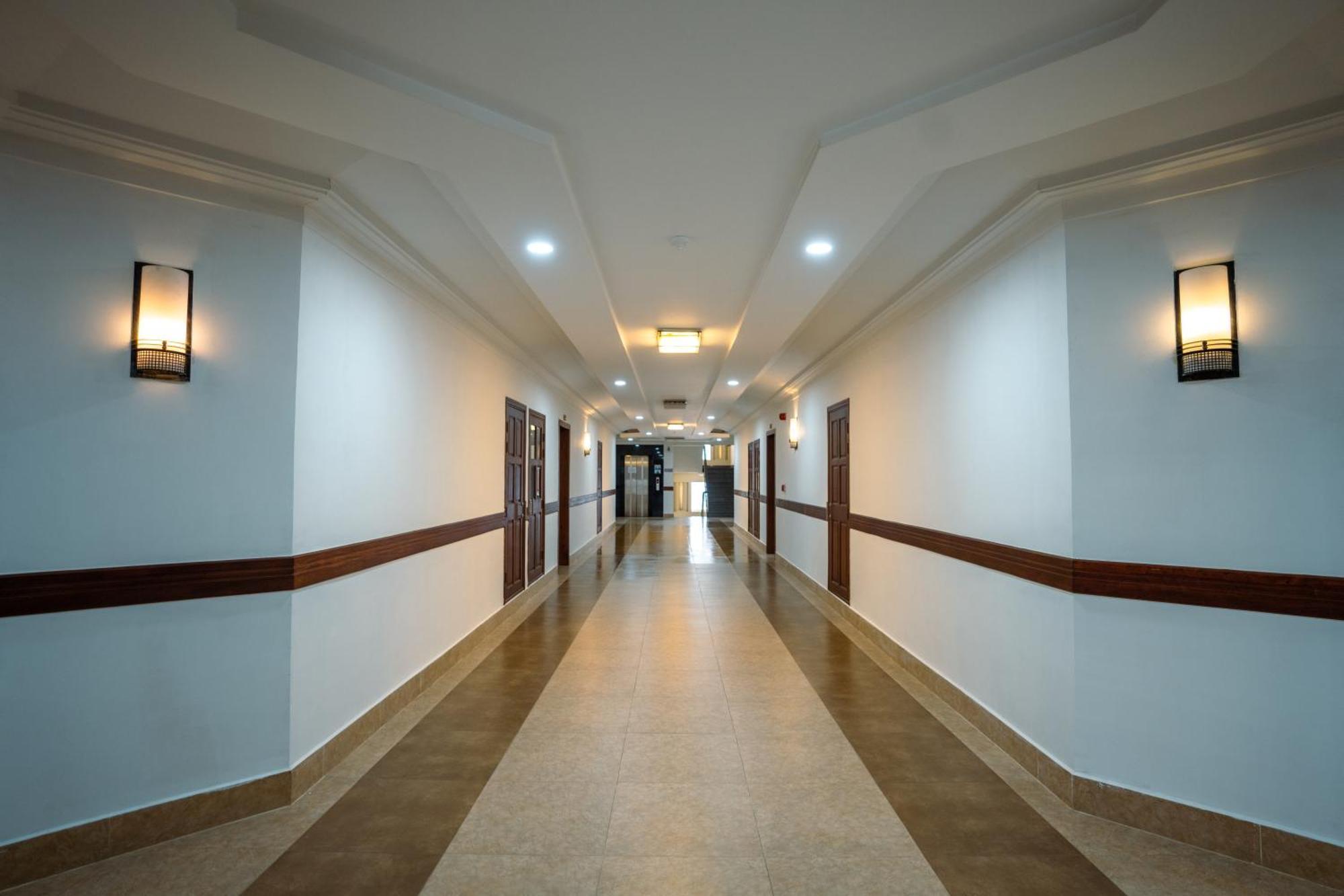 Hamptons Apartments Phnom Penh Esterno foto