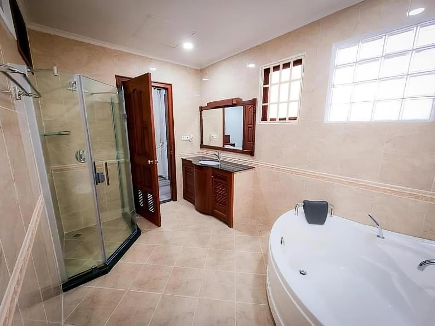 Hamptons Apartments Phnom Penh Esterno foto