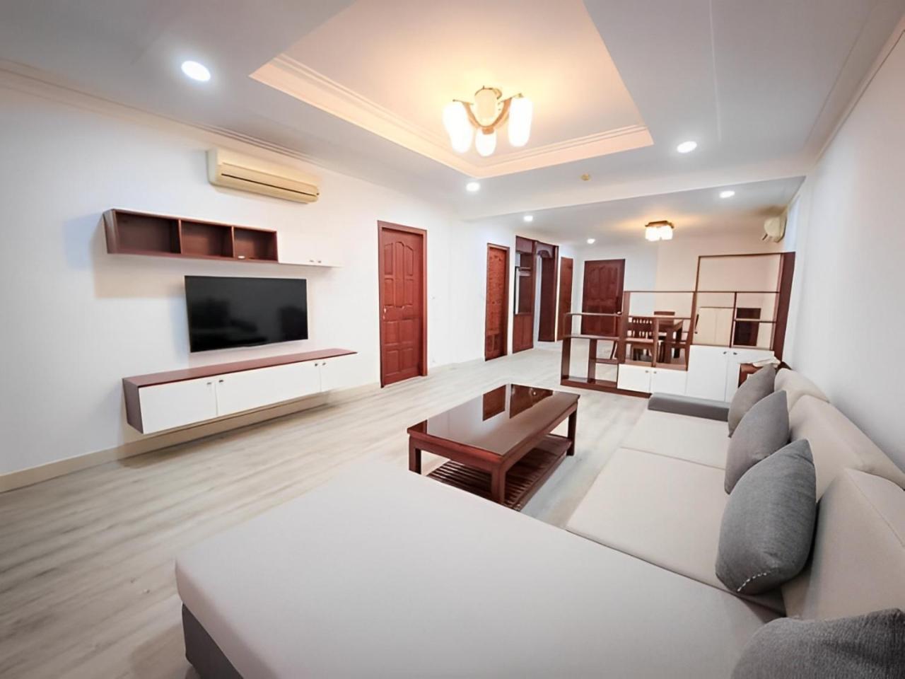 Hamptons Apartments Phnom Penh Esterno foto