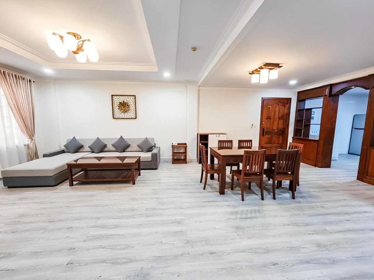 Hamptons Apartments Phnom Penh Esterno foto