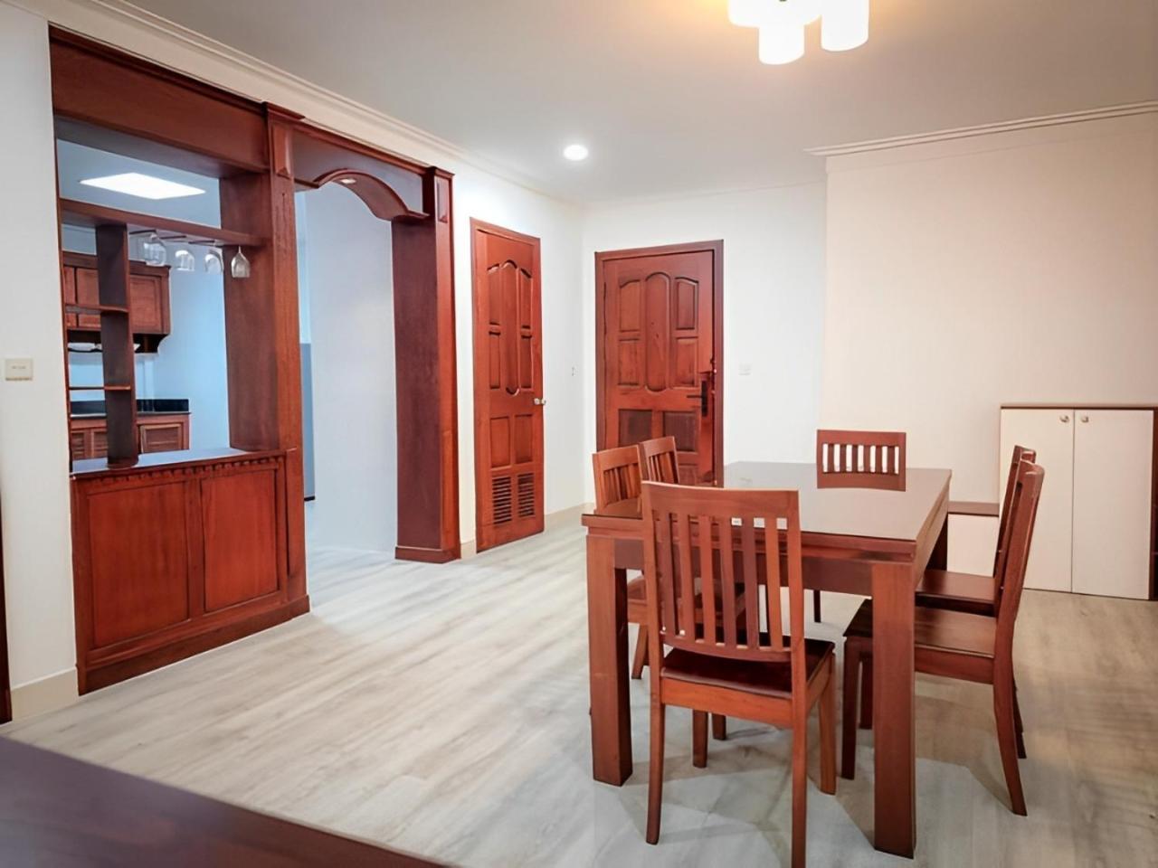 Hamptons Apartments Phnom Penh Esterno foto